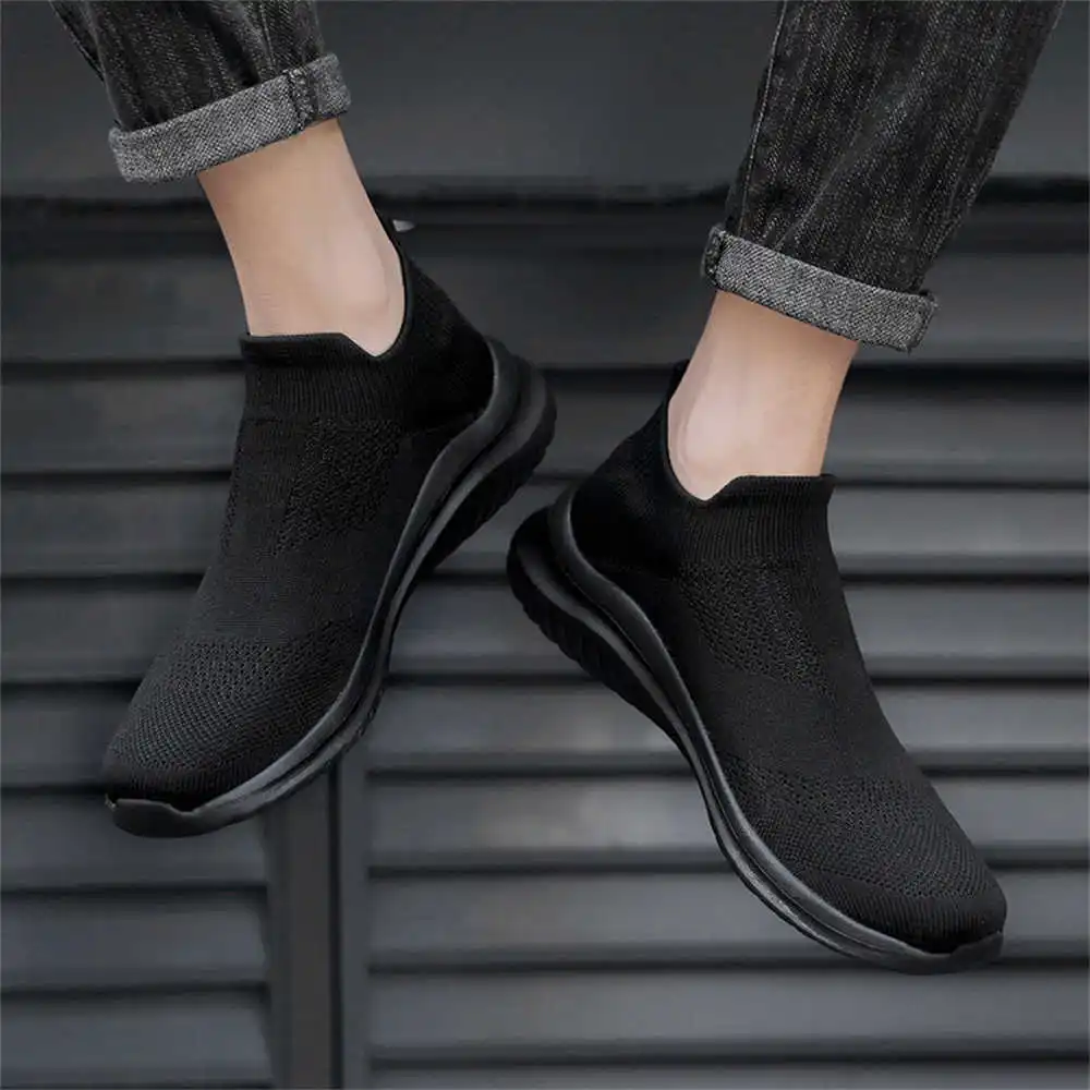 Street Fashion In Vietnam - Chaussures de tennis souples pour hommes,