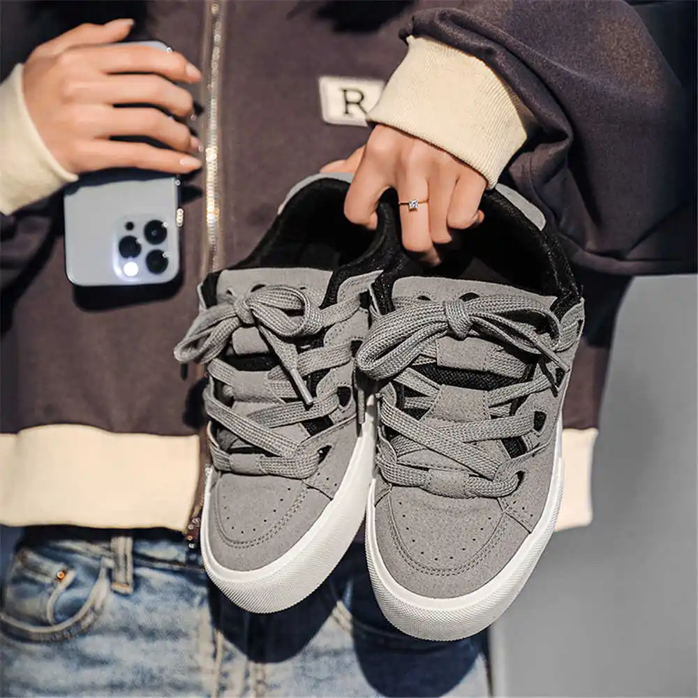 Street Fashion In Vietnam - Chaussures d'école Hiphop avec laçage pour